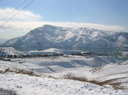 現在の画像に代替テキストがありません。ファイル名: イランという国(122)冬のアルボルズ4.jpg