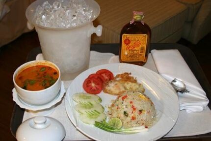 現在の画像に代替テキストがありません。ファイル名: タイで田舎暮らし(22)メコン・ウイスキー1.jpg