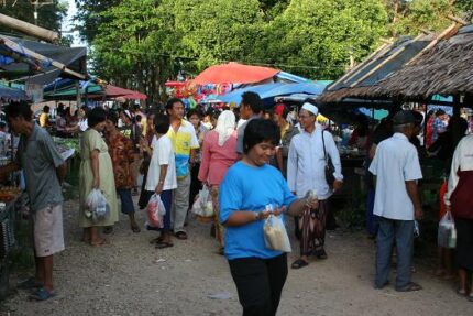 現在の画像に代替テキストがありません。ファイル名: タイで田舎暮らし（３１）土曜市場に行って来ました6.jpg