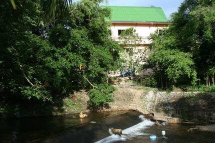 現在の画像に代替テキストがありません。ファイル名: タイで田舎暮らし（３９）田舎のスイミングスクール5.jpg