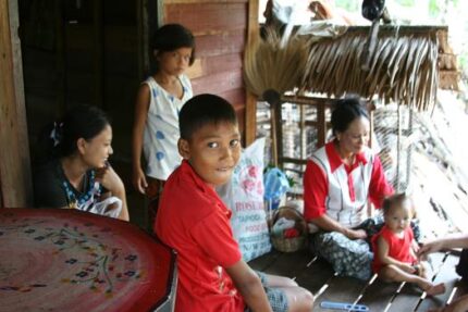 現在の画像に代替テキストがありません。ファイル名: タイで田舎暮らし(59)ただ飯のお礼に行って来ました3.jpg